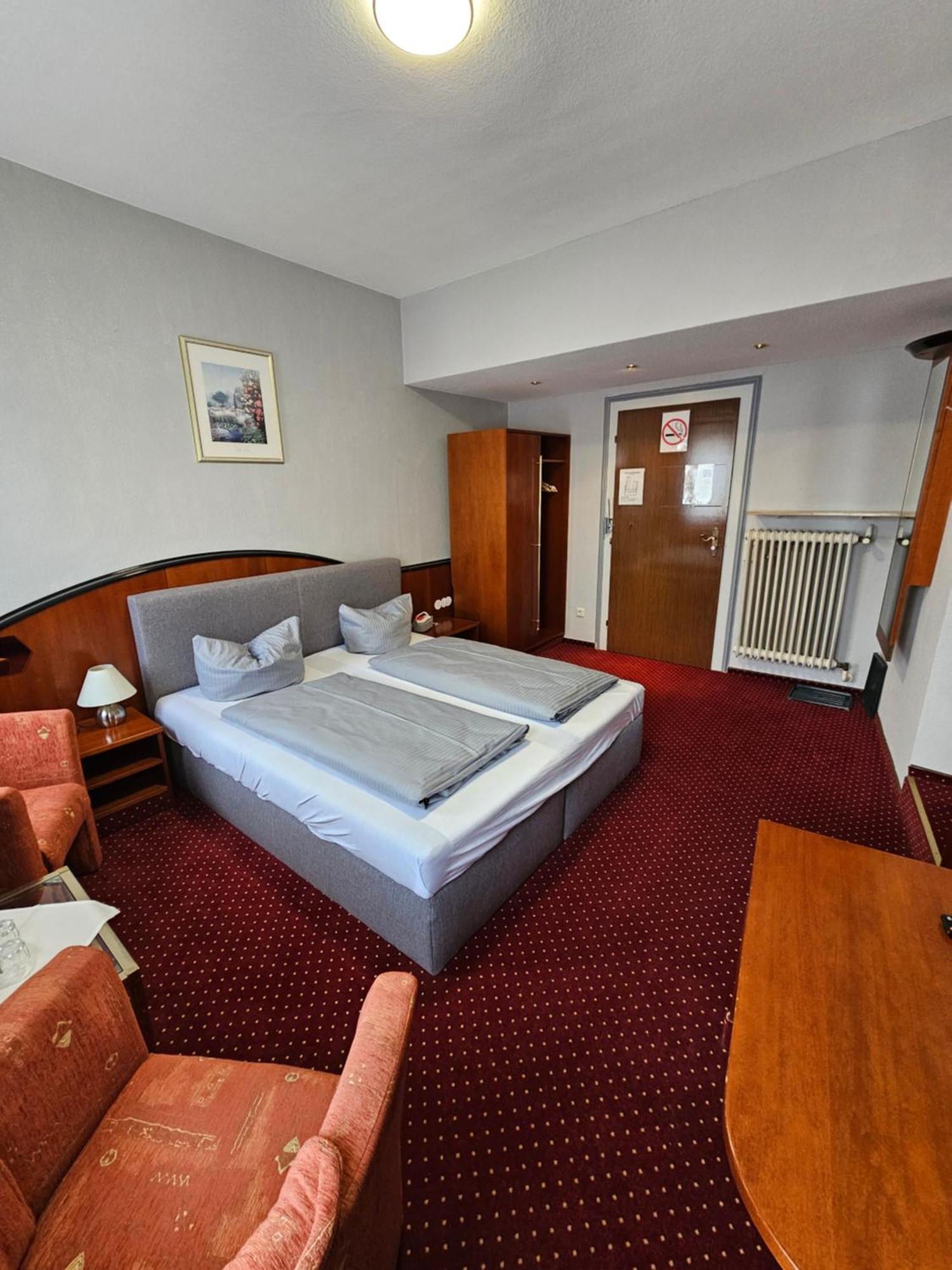 Hotel & Restaurant Krone Rehau Екстер'єр фото