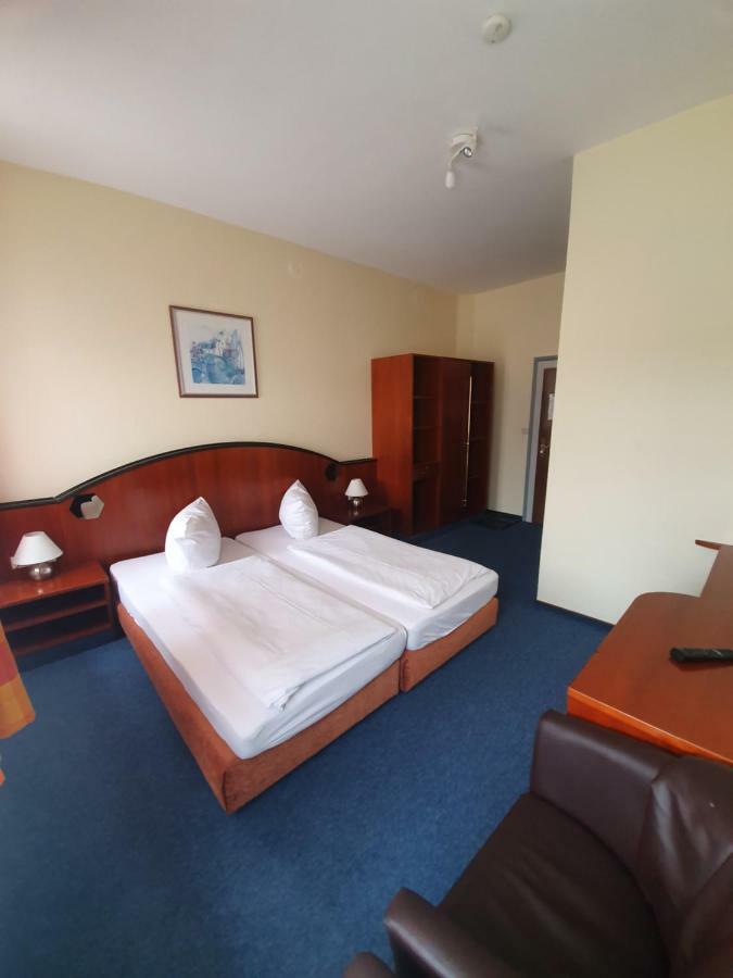 Hotel & Restaurant Krone Rehau Екстер'єр фото